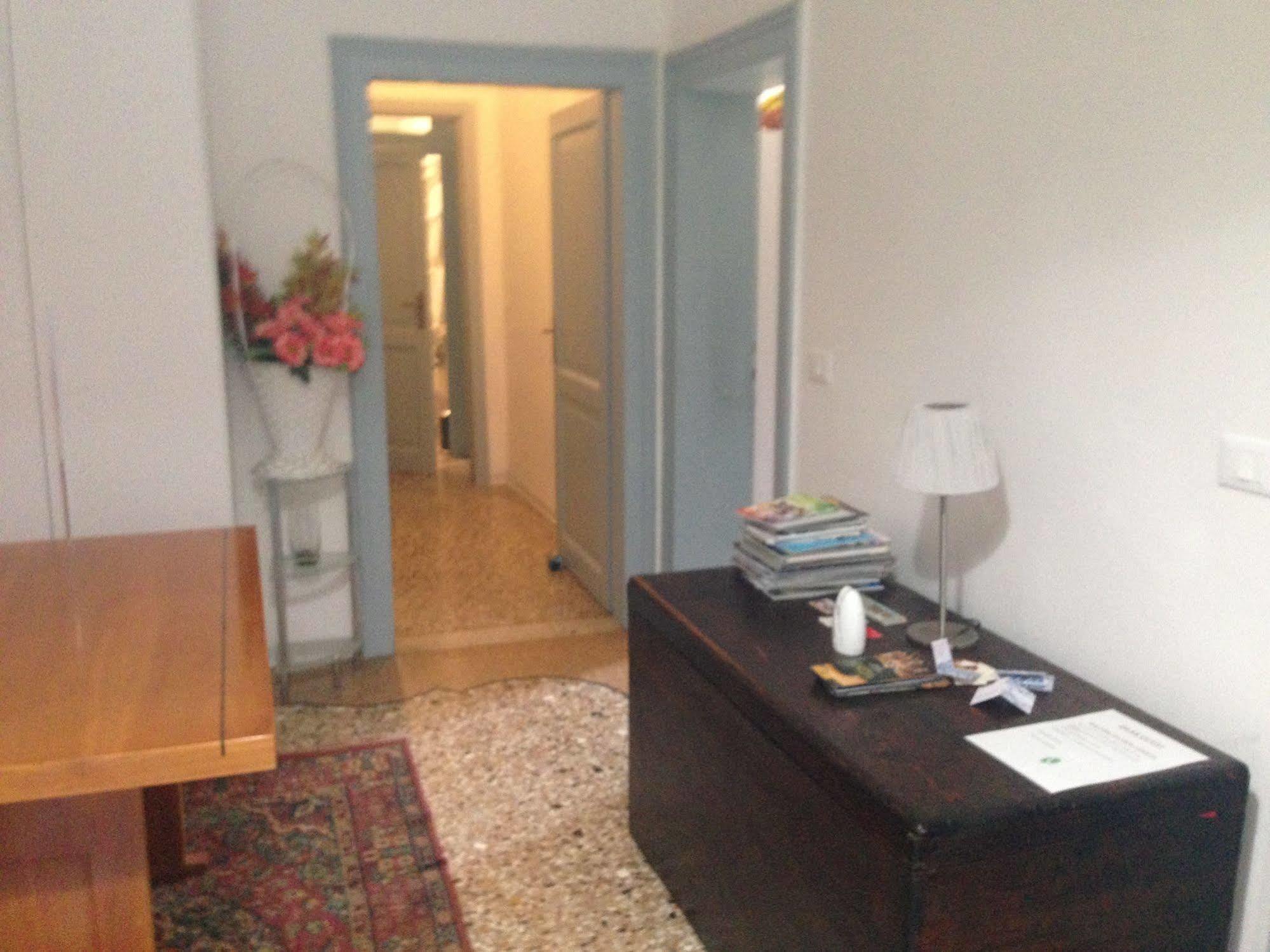 Herberg Guest House Loredana Venetië